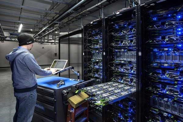 Vai trò của nguồn Server 1200w